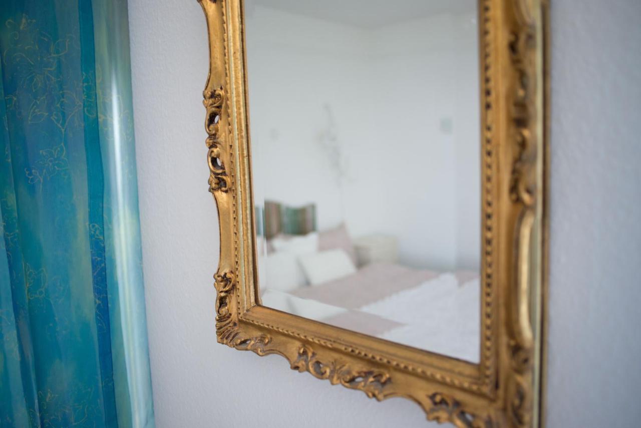 Hotel De La Beroche Saint-Aubin-Sauges Екстериор снимка