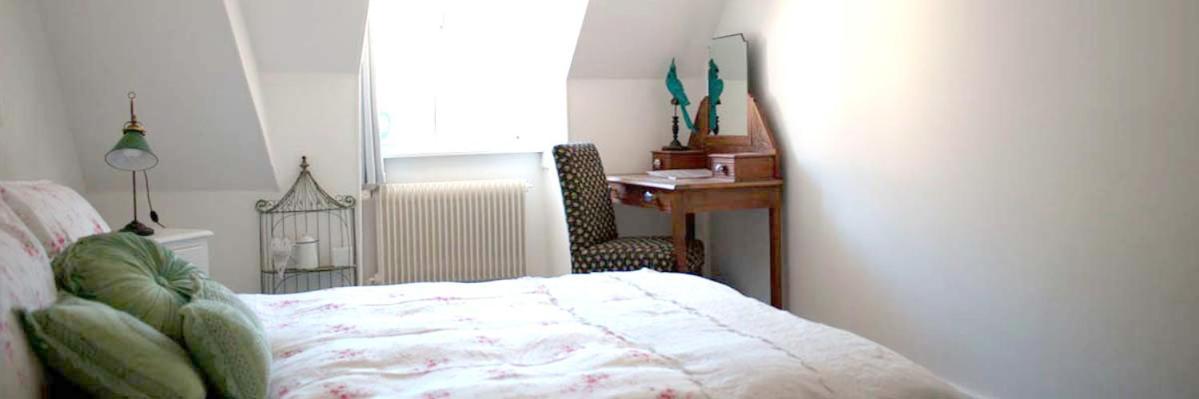 Hotel De La Beroche Saint-Aubin-Sauges Екстериор снимка